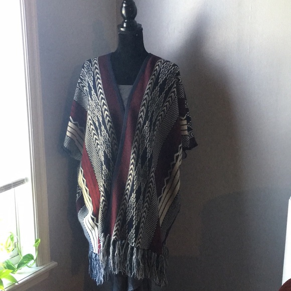 Aztec Print Sweater - Picture 7 of 7